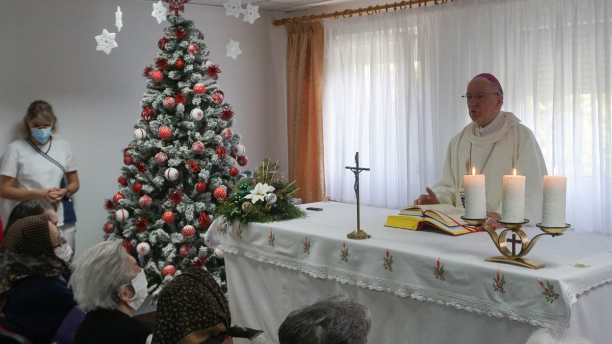 Pohod biskupa Antuna Domu za stare i nemoćne u Velikoj